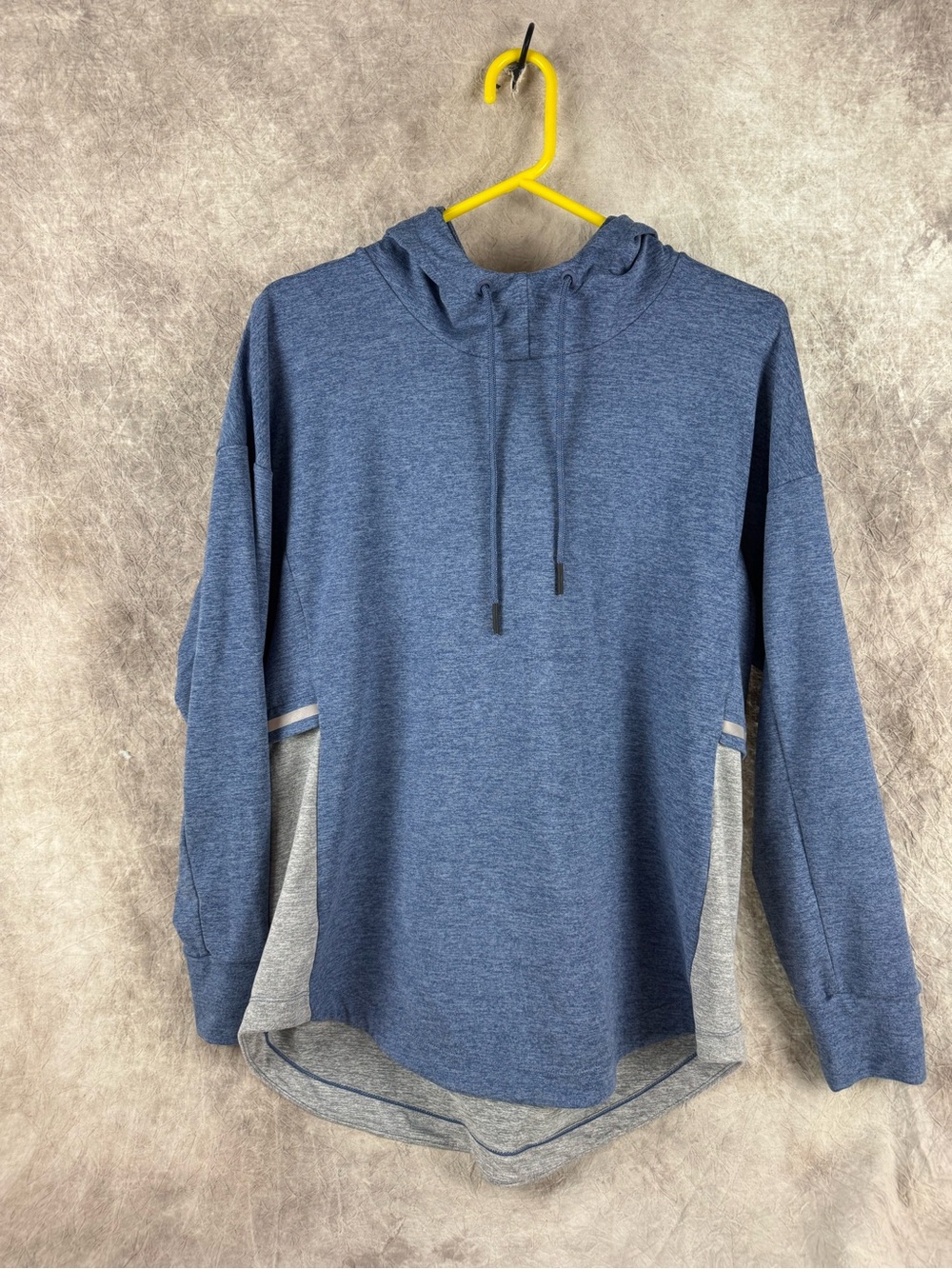 Tangerine Heathered Blue Hooded Pullover with Gray Panels XL yoga workout top